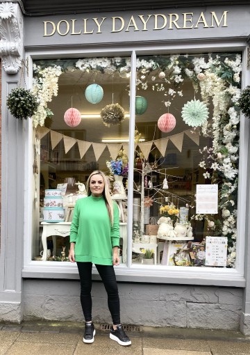 Jodi Laverty - Dolly Daydream Gift Shop