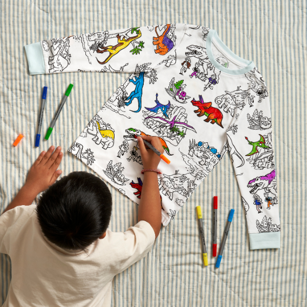 eatsleepdoodle pyjamas being coloured in