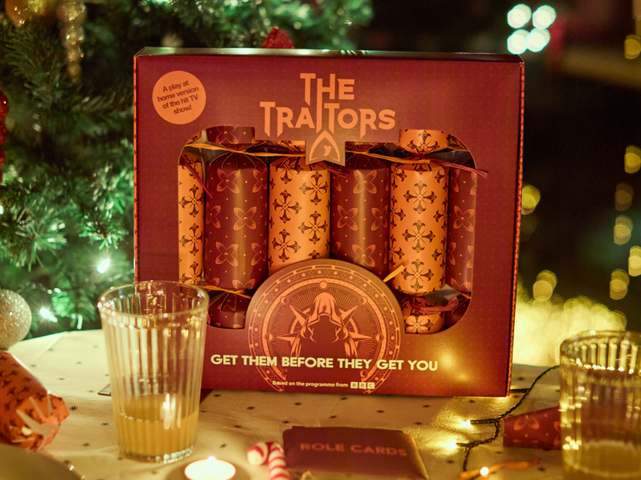 The Official Traitors Christmas Crackers