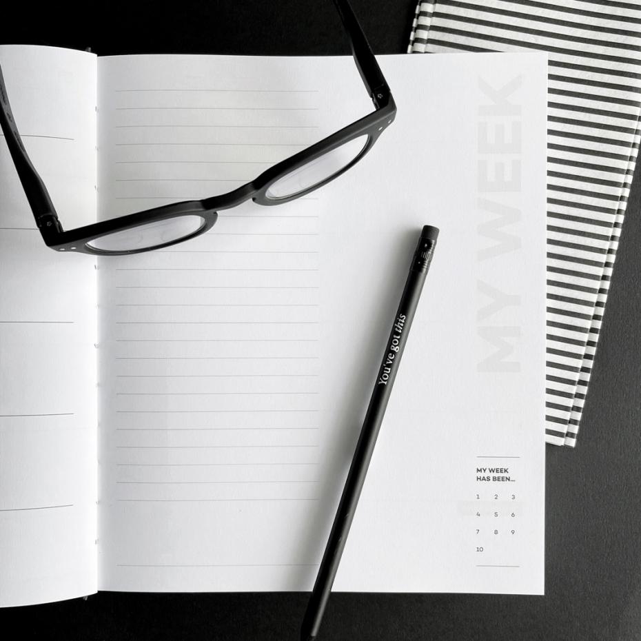 Week to view spread (Horizontal Diary )