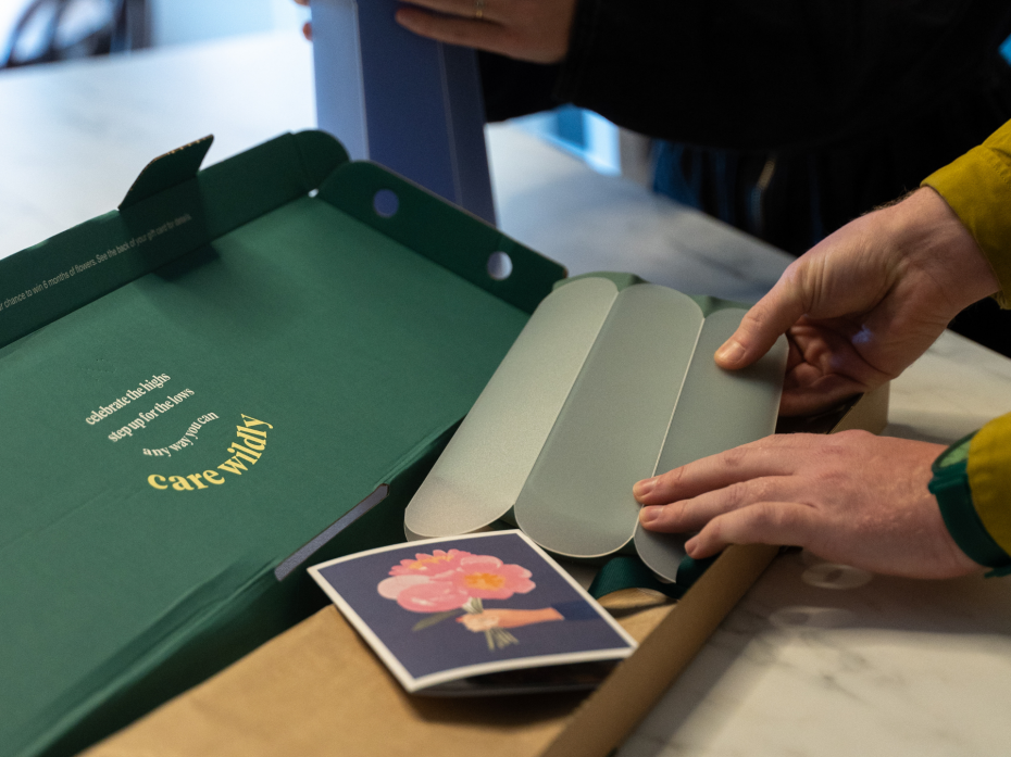 POTR Letterbox Vase - Flat-pack delivery