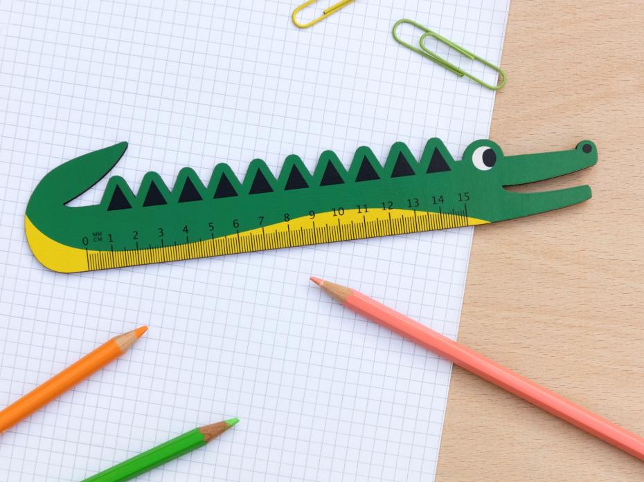 Wooden crocodile ruler