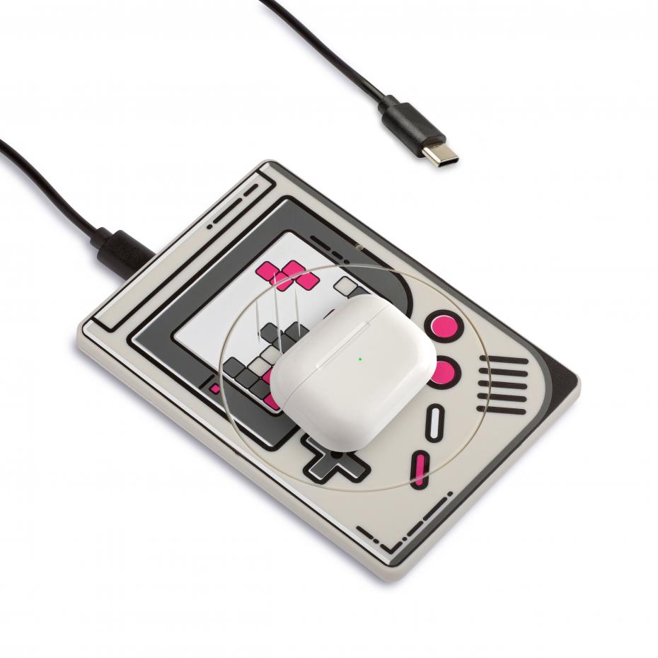 Also charges headsets