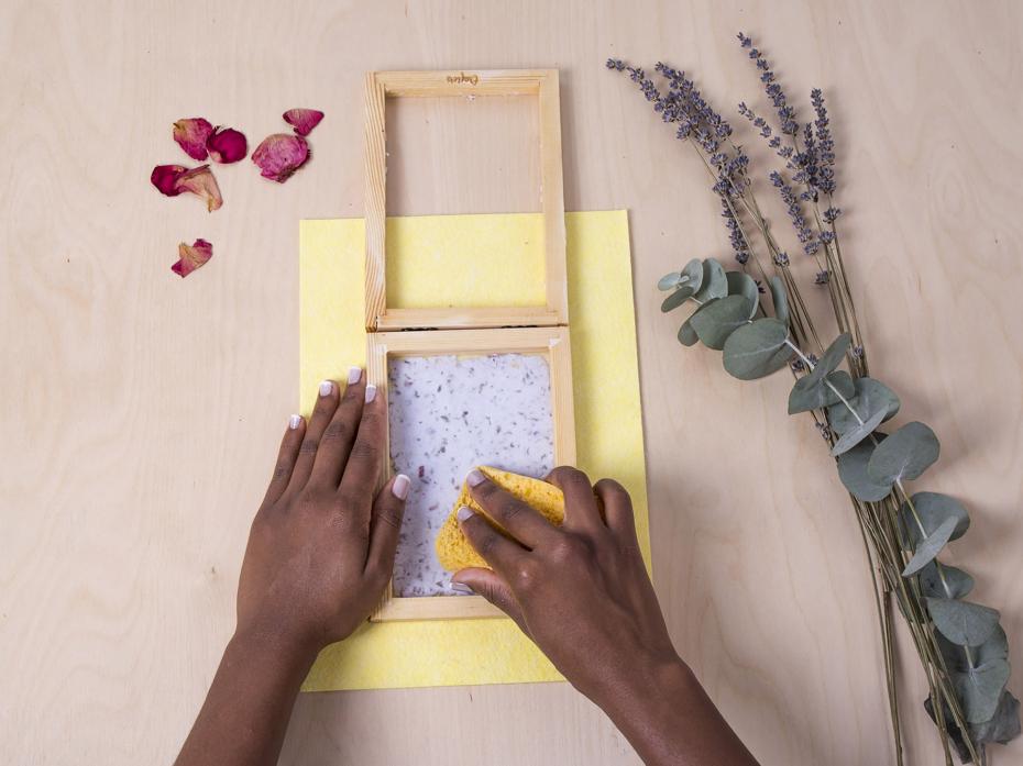 Crafter Flower Paper Kit - Action 6