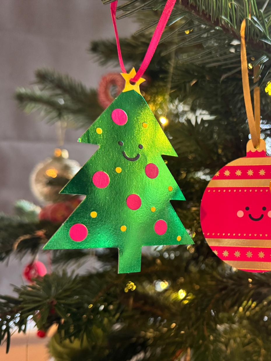 Hung from the tree - the sender can choose to write a message on the back for the recipient to keep for years to come!