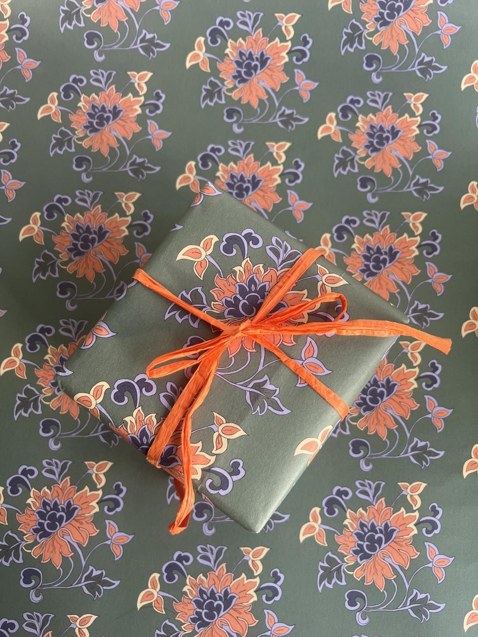 Eco-friendly gift wrap