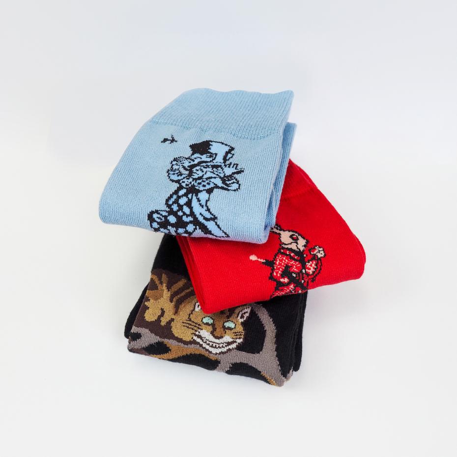 Alice's Adventures In Wonderland Men's Socks