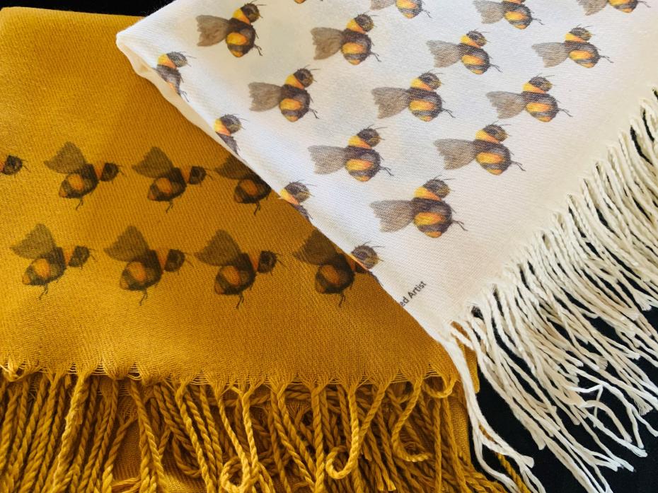 Bees on Saffron or Cream