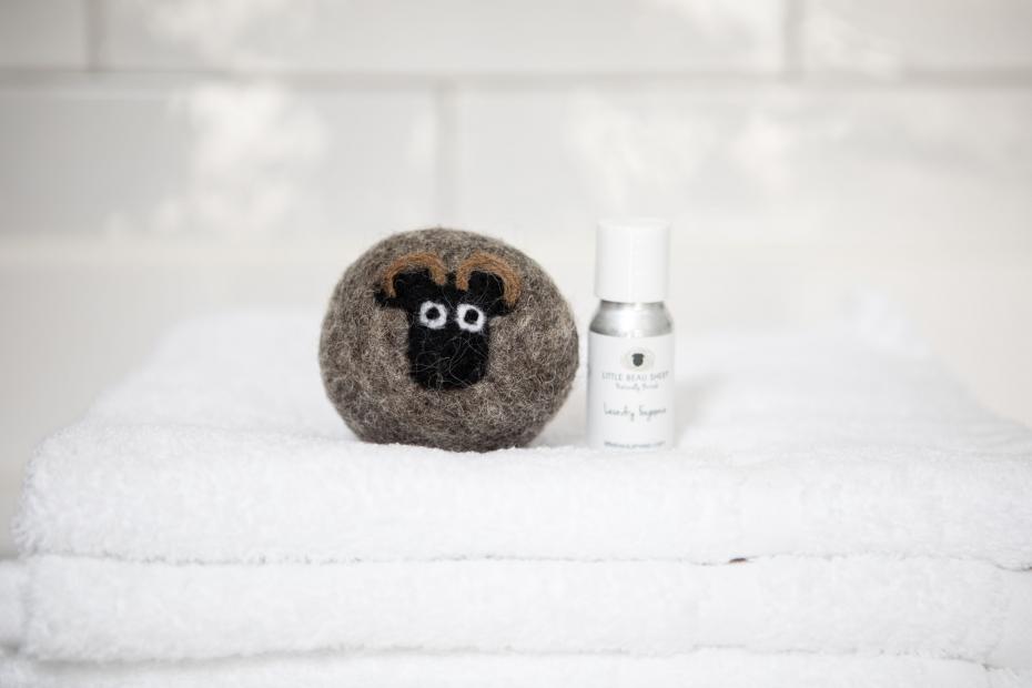 Shetland Sheep and Laundry Fragrance