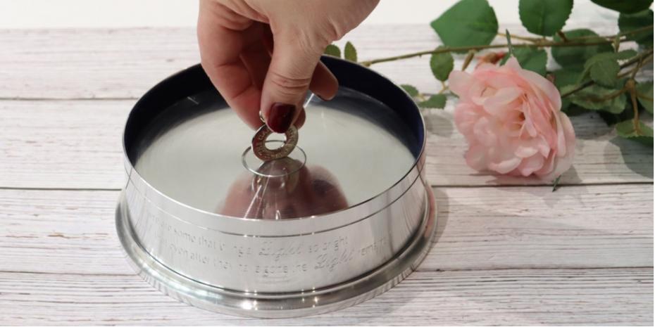 How to open the ash chamber