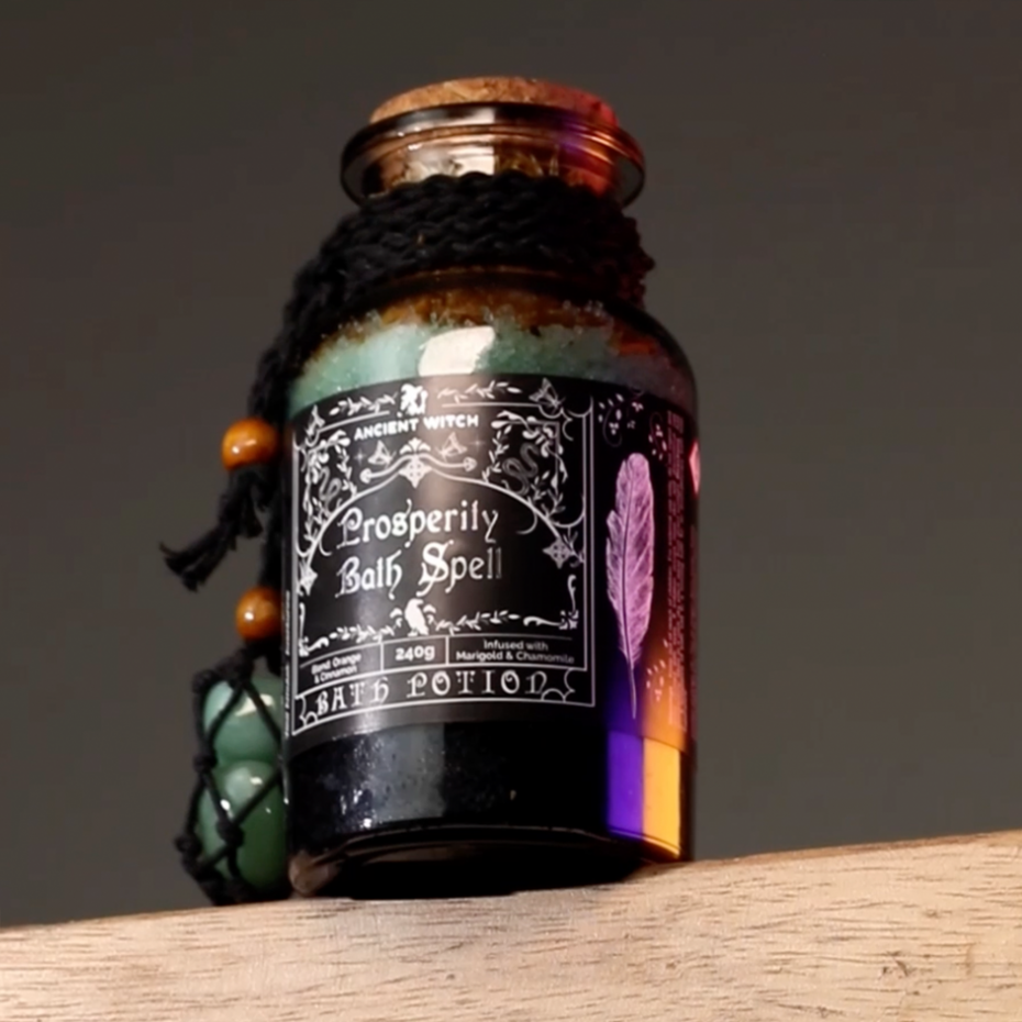 Ancient Witch Bath Spell Potion & Aventurine Crystal Amulet - Prosperity