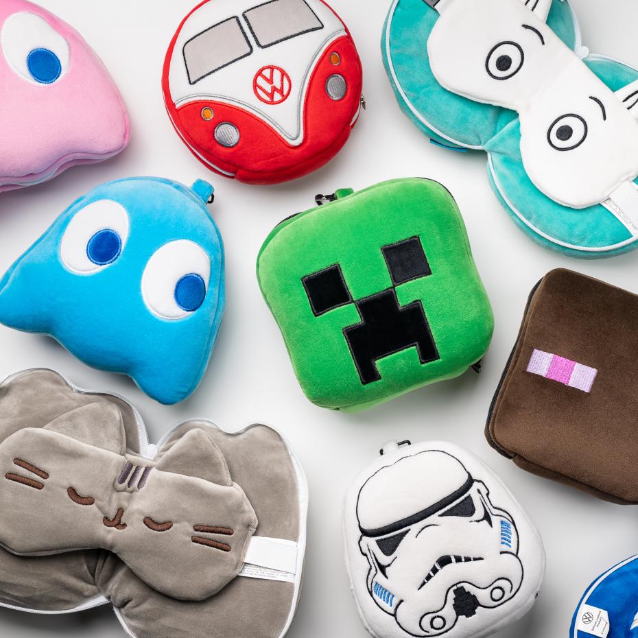 Relaxeazzz 2 in 1 Travel Pillow