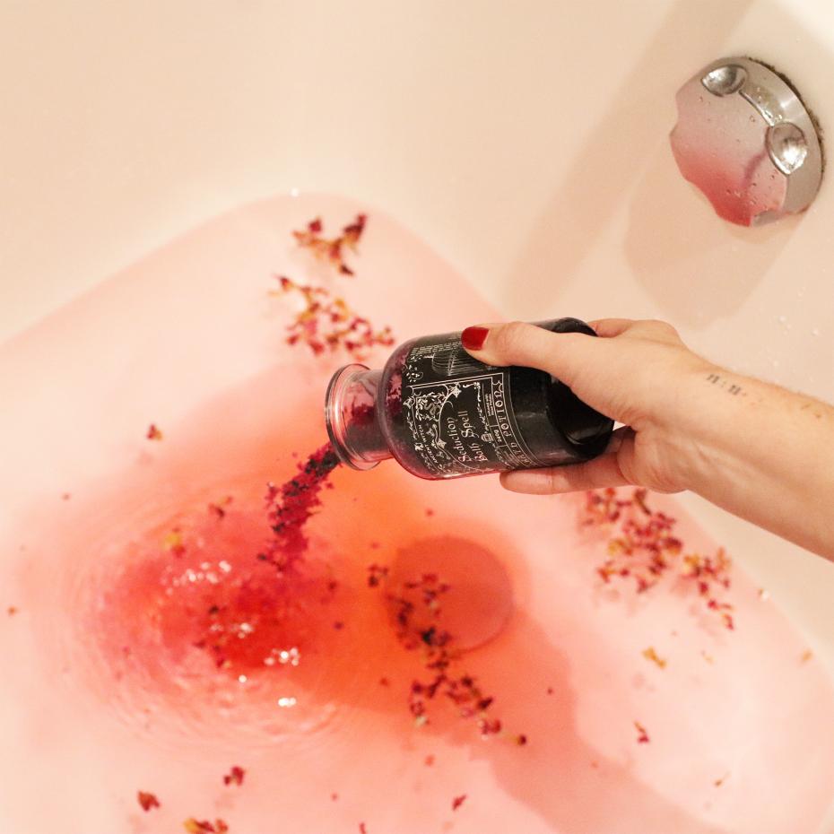 Each spell uses a specific salt colour chosen to match its intention, drawing on traditional witchcraft where colour magick reinforces the energy of the ritual.