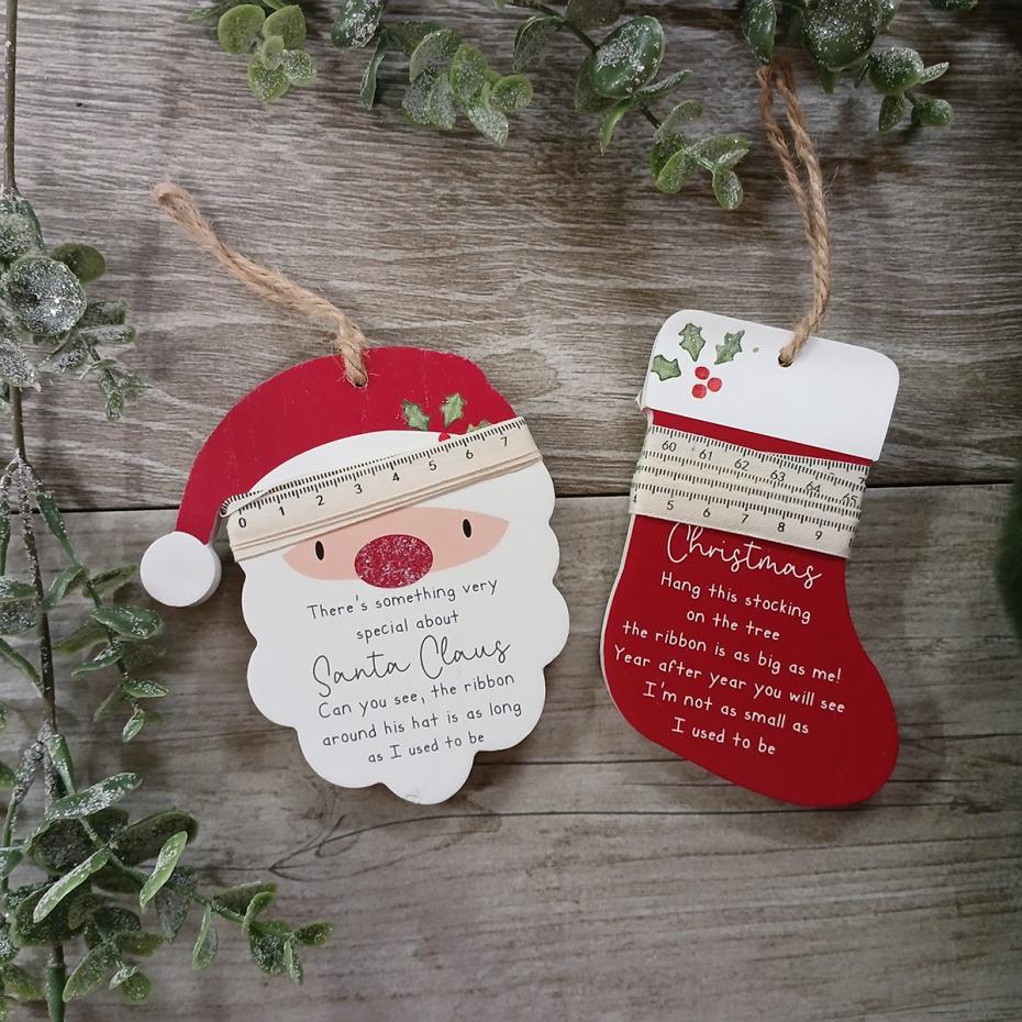 8XA142 XMAS BABY KEEPSAKE HANGER 2 ASSTD WOODEN IN DISPLAY BOX