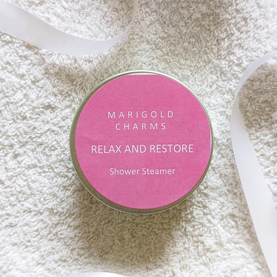 Rose maroc shower steamer in tin