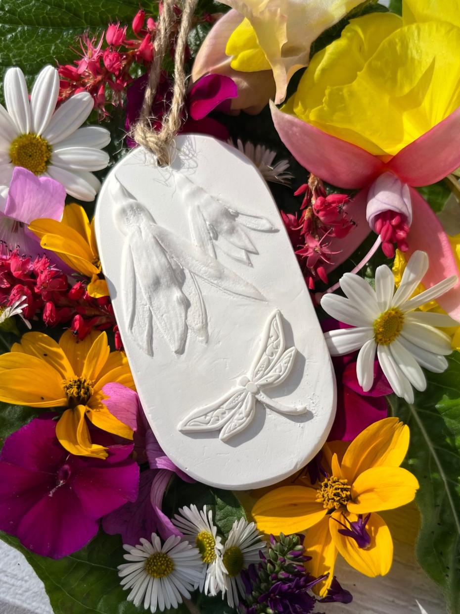 The Foxglove Tree Botanical Cast Fragrance Diffuser Dragonfly and Fuchsia on flowers