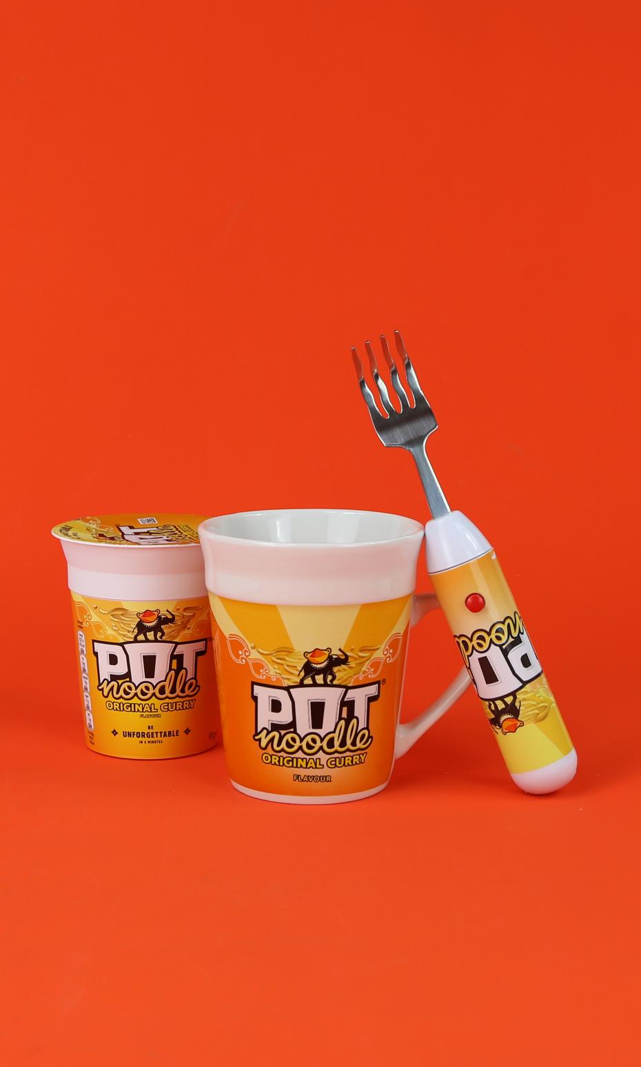 Original Curry Pot Noodle - unpacked