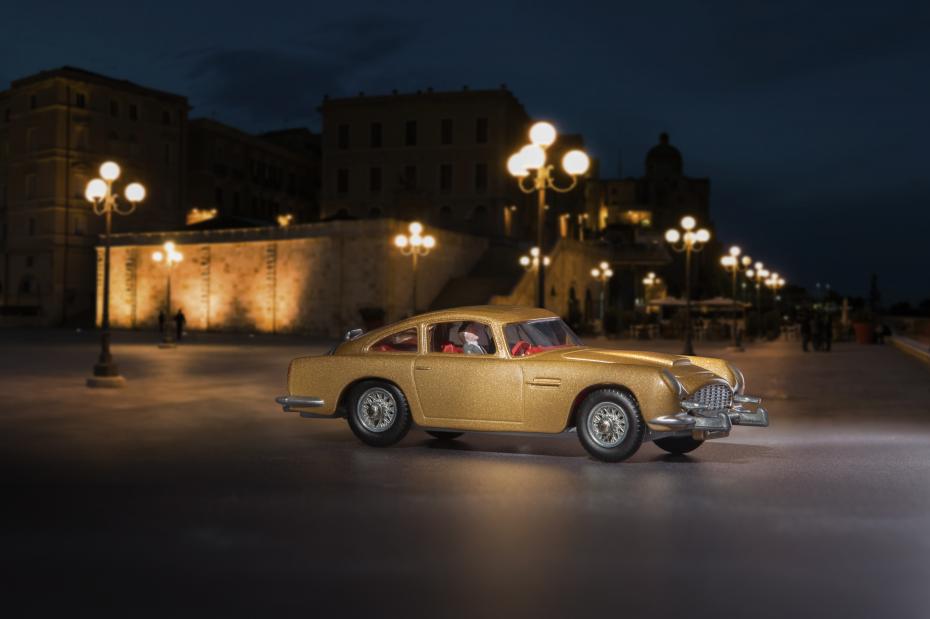 Corgi Model Club's James Bond DB5
